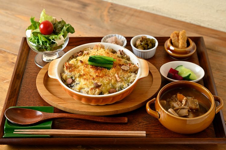 本日の酵素玄米ドリア2800円は、牛乳などの動物性食材を使っていないにもかかわわらずとってもクリーミー。