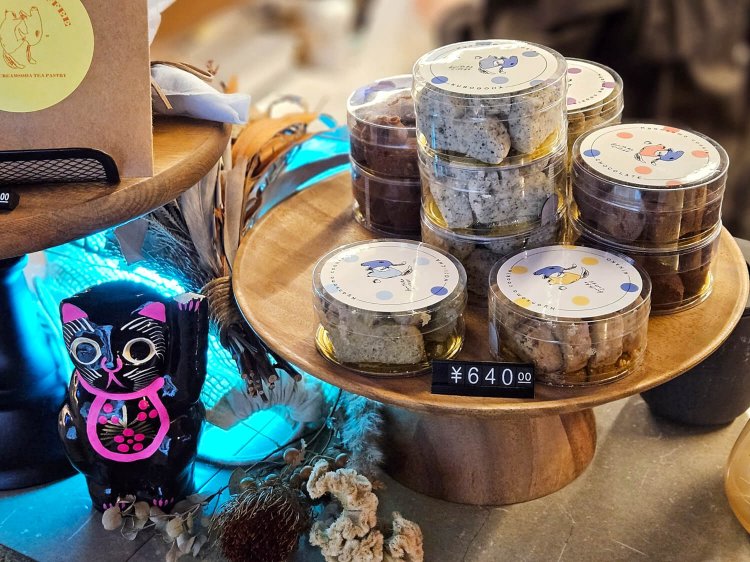 ニャンさまクッキー 1個640円。 ※テイクアウト商品。