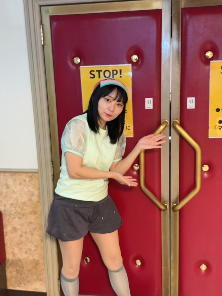 アンゴラ村長-6BD9E7CE4B01