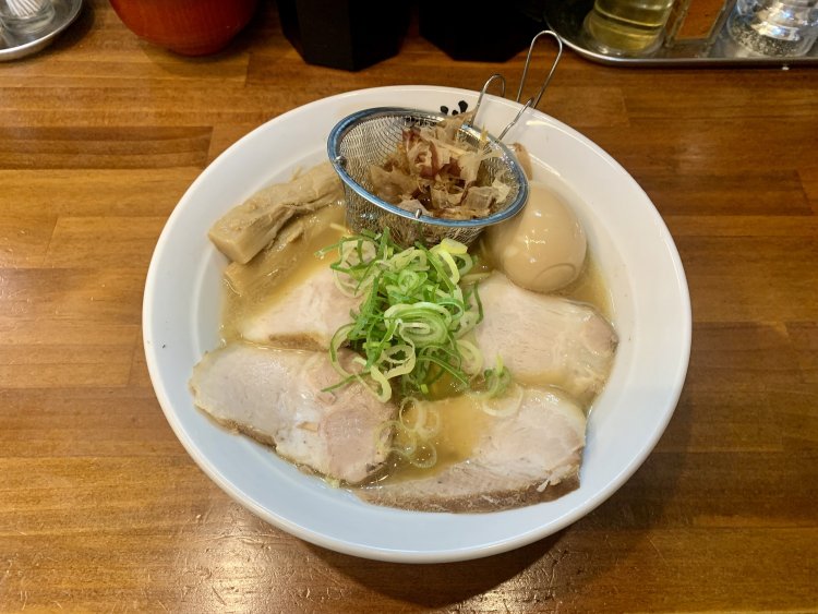 【閉店】らーめん かつお拳（らーめん かつおけん）