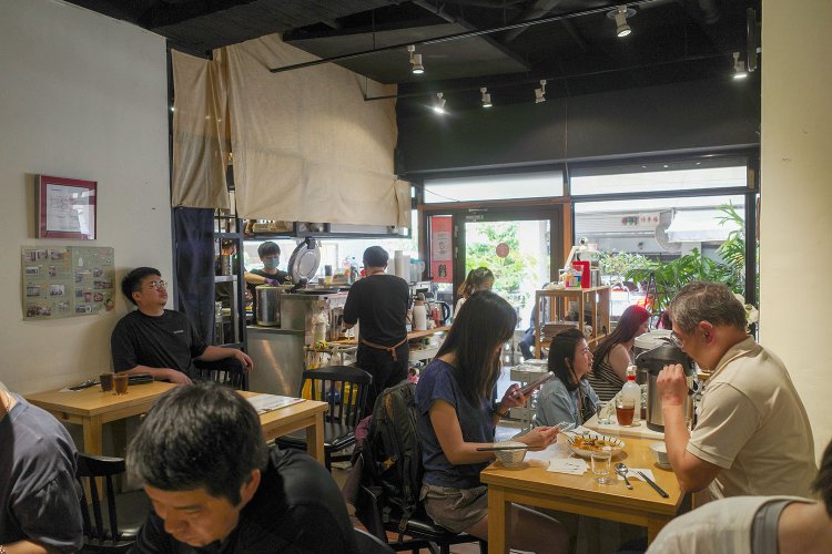 コスパ最強！ 台中屈指の台湾家庭料理『好菜Küisine』【台湾散歩案内】