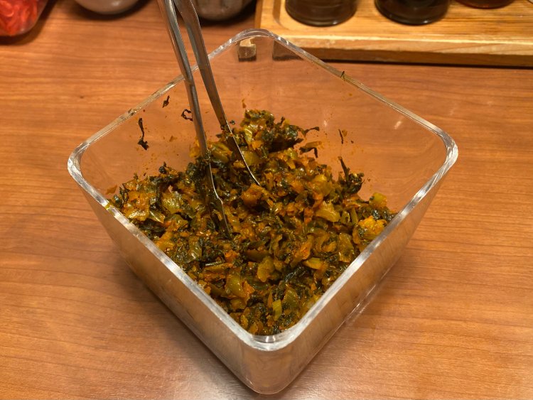 辛子高菜。好きなだけトッピング出来るのがうれしい。