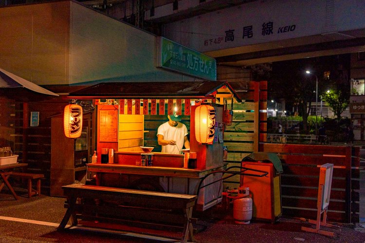 2021年開店の『屋台ラーメン しゅんやっちゃん』。無化調の八王子ラーメン750円が人気。