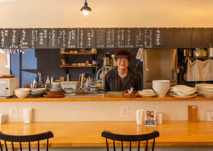 ディナーは日本酒や一品料理もご用意！