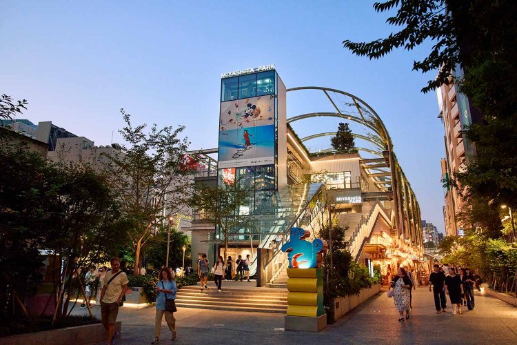 2020年、MIYASHITA PARKとして生まれ変わった宮下公園。