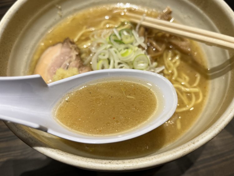 生姜を溶かすと味に深みが増しておいしい......！