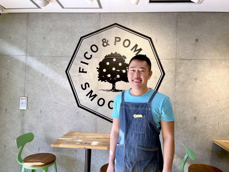 アシスタントマネージャーの渡邊春東さん。