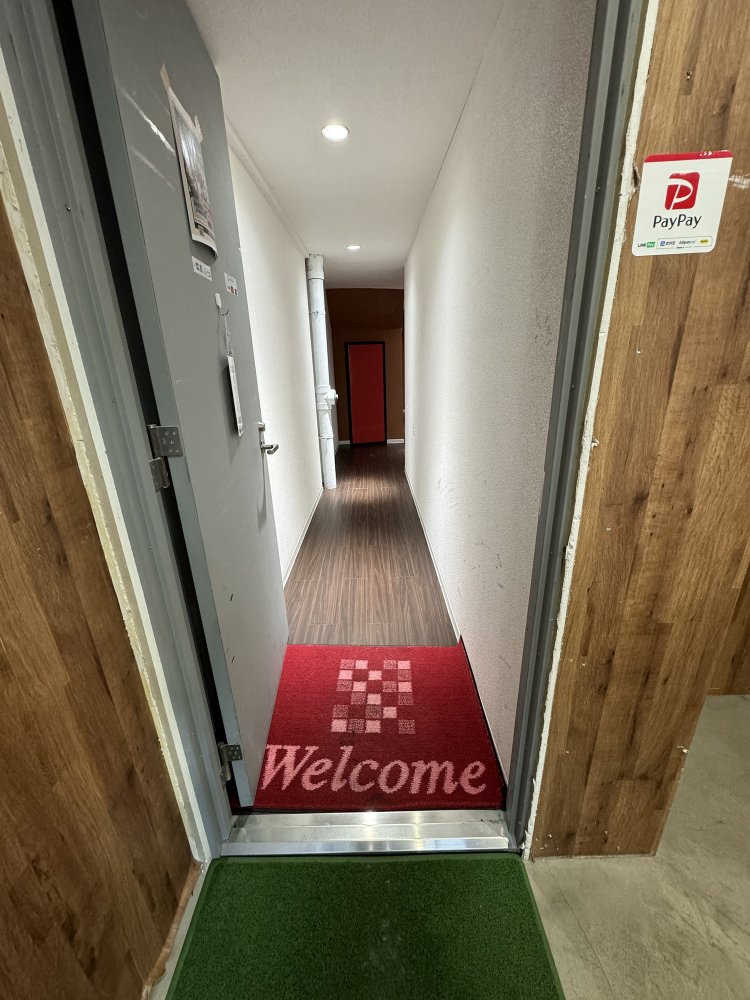 3階にある入り口。ここからさらに奥に進むと4階に続く階段がある。