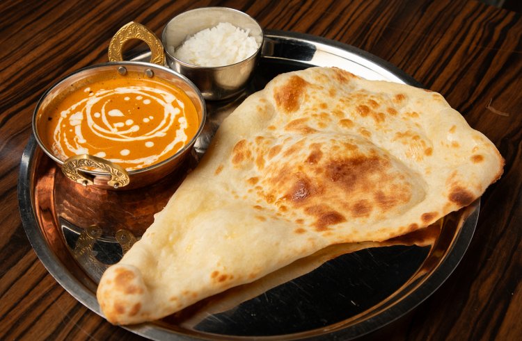 ランチメニューの単品カレーセット500円。