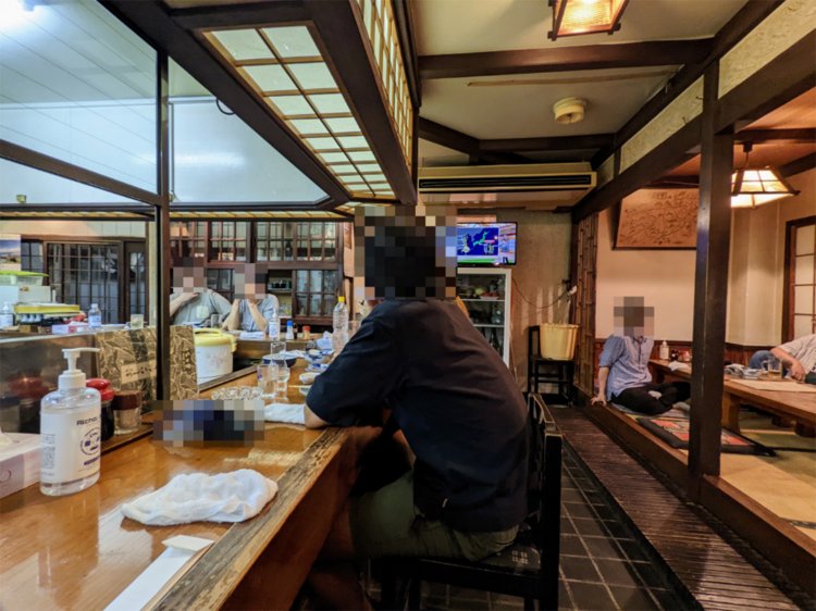 偶然にも隣のお客さんも東京から訪れていた。