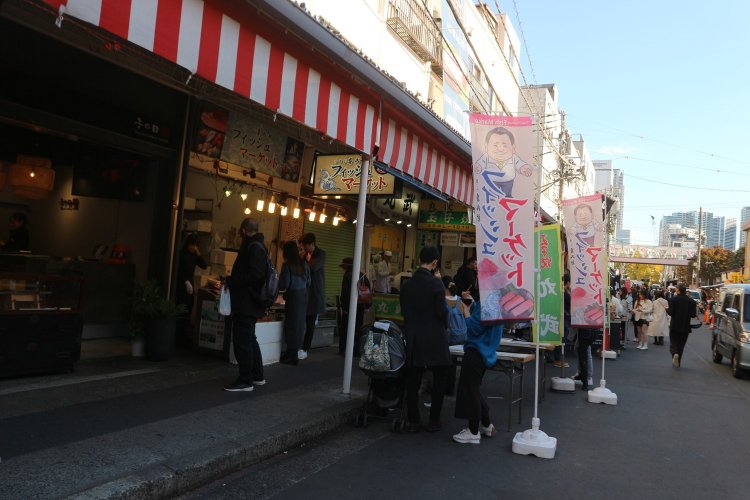 誘惑だらけの築地市場。