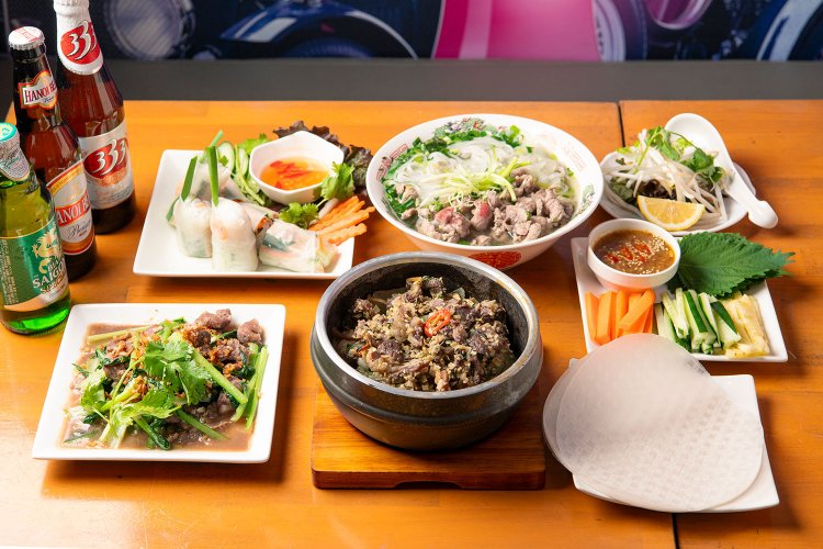 なぜ日本にベトナム人が多いのか？ 技能実習生だけじゃないその理由を小岩『デェ・ニァット・クアン』で舌鼓を打ちながら聞いてきた