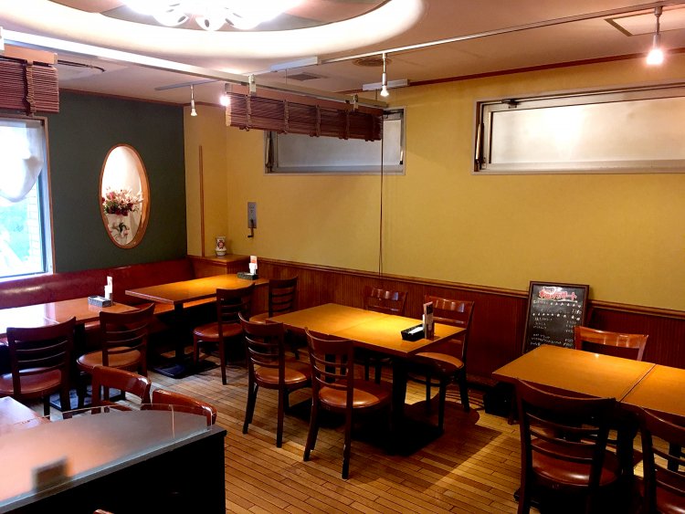 2階、3階は落ち着いた雰囲気の空間が広がる。