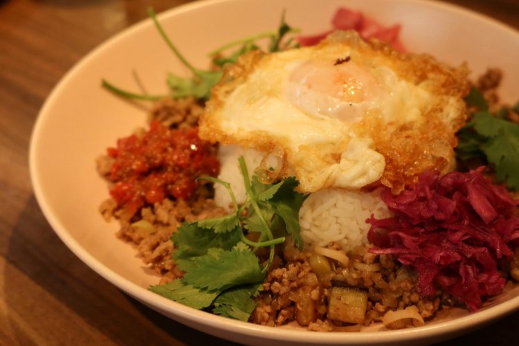 ASIANトーバーライス 1150円。