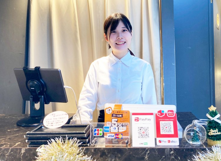 活気のあるスタッフが出迎えてくれる。