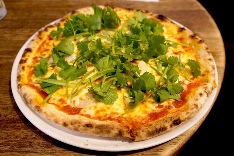 トムヤムクンPIZZA。