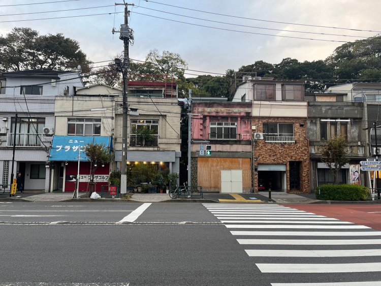 どこまでを独立した建物（所有権の対象）として扱うのか。