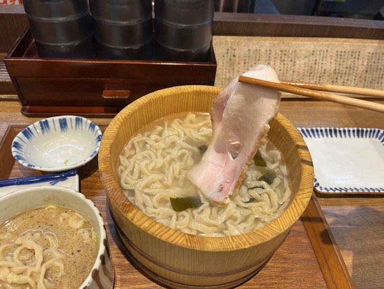 これは絶対食べてほしい、岩中豚ローストポーク（トッピング単品追加注文）。