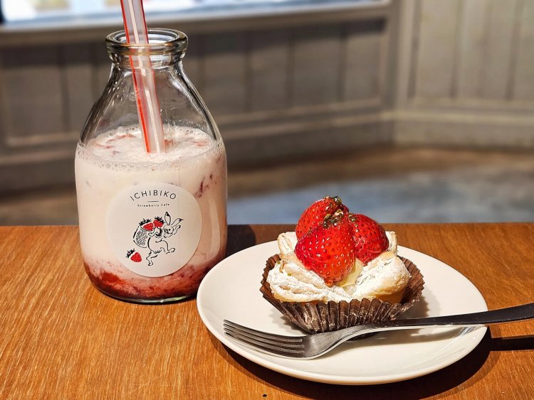いちびこミルク イートイン905円、テイクアウト888円。花いちごのパイ イートイン660円、テイクアウト648円。