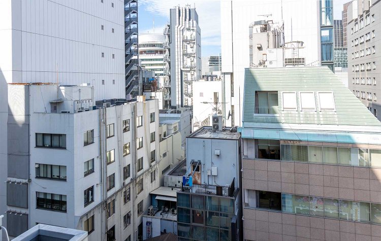 窓から望む銀座。