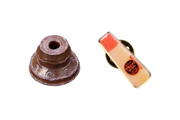 アートガチャ500円。作家の一点もの、地元メーカーの非売品をゲット。