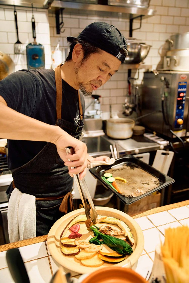 下町の洋食屋 シェフハット オファー 会社