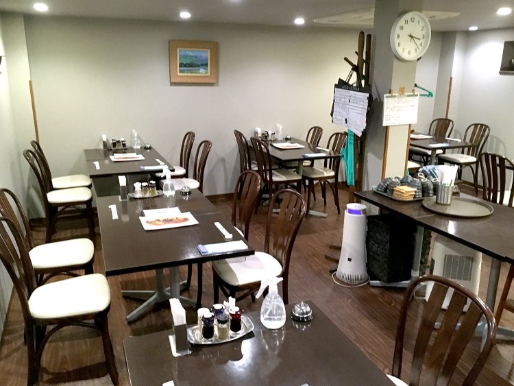 奥にある半地下スペースがメインフロアーだ。