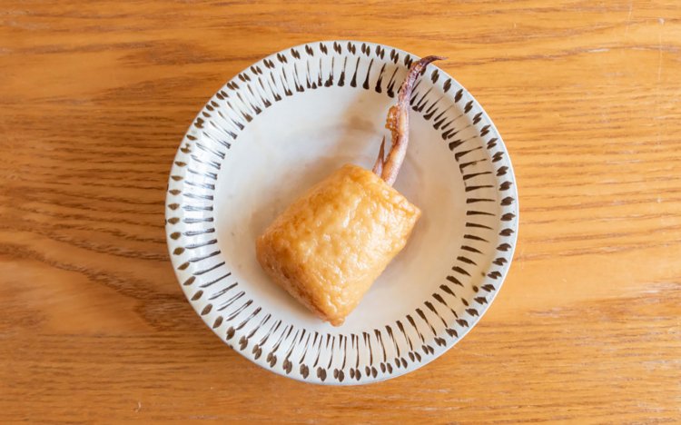 『佃忠蒲鉾店』（墨田区向島） の下足巻。