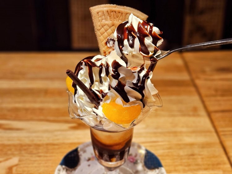 珈琲館 紅鹿舎9