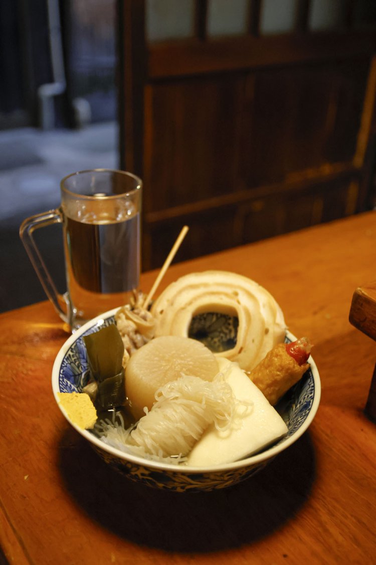 いわしや白身つみれなど、高くても1個400円。