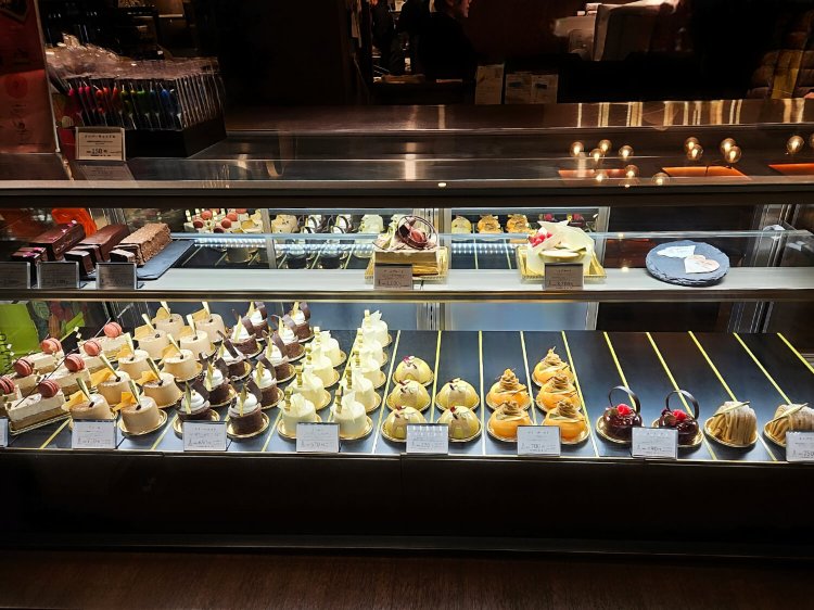 パティスリー＆カフェデリーモ 東京ミッドタウン日比谷店3