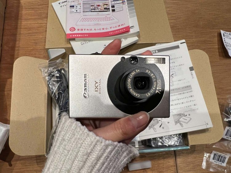 最近買ったCaon IXY DIGITAL 10、2万円。