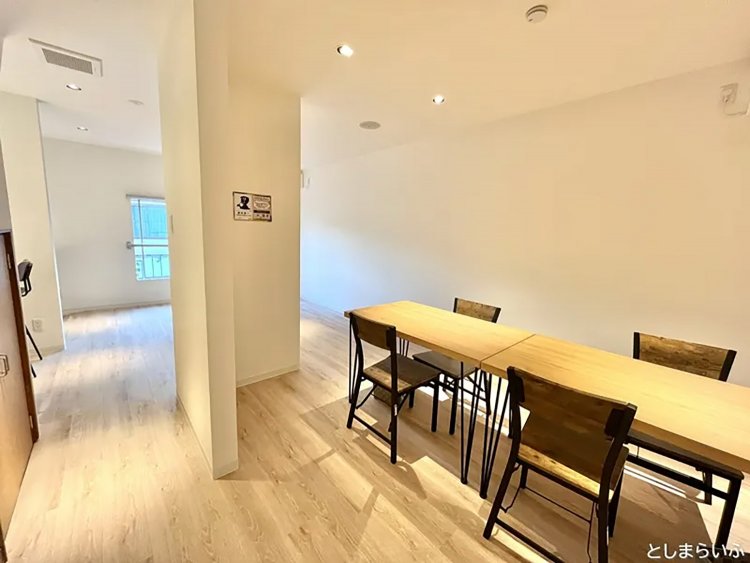 こちらは、広々とした交流スペース。