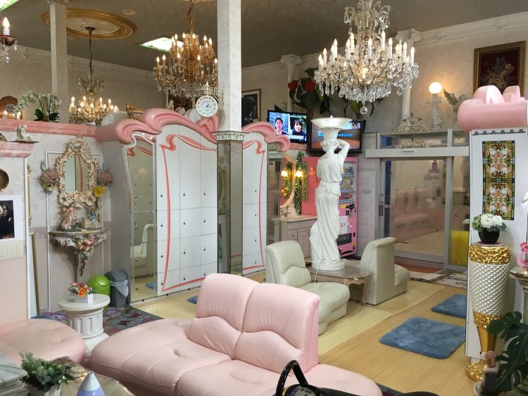 いつの時代のどこの国にいるのかわからなくなる。