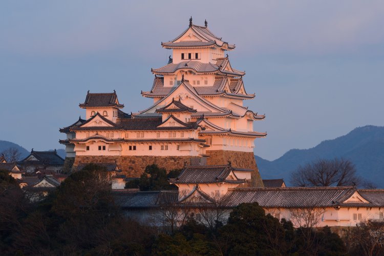 5重7階の大天守。華やかな白漆喰総塗籠造り（写真＝姫路市）。