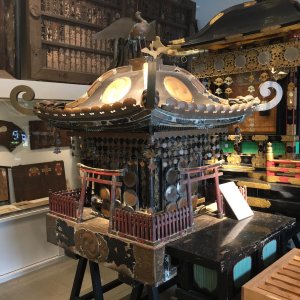 渋谷の鎮守『金王八幡宮』に所蔵される、都内最古の神輿には驚きのエピソードがあった！
