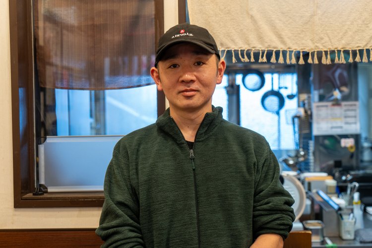店主の石井友司さん。