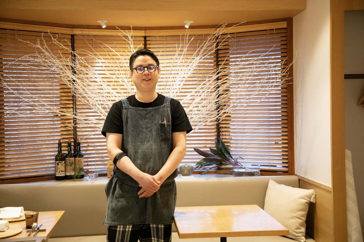 シェフの虻川直生さん。