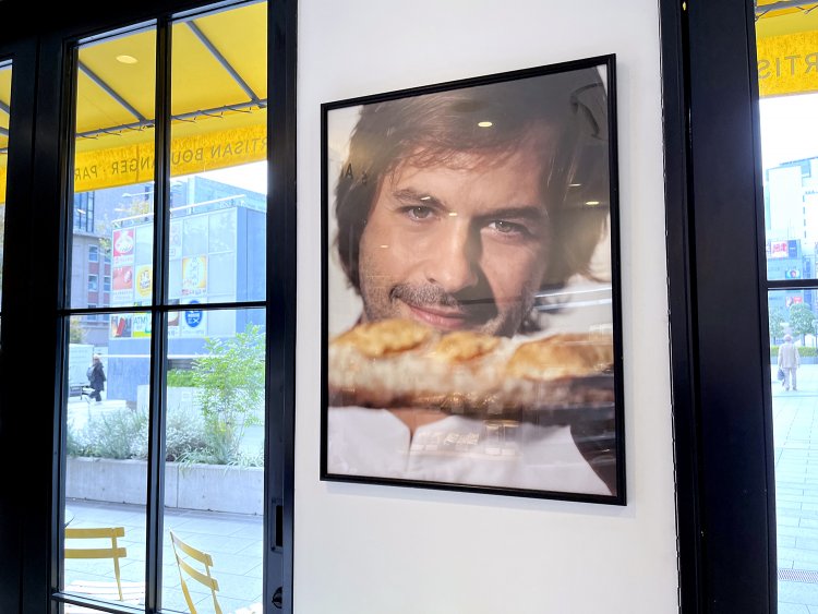 ゴントラン・シェリエさんは、本国でさまざまなレシピ本を出版したりテレビに出演もするいわゆる“鉄人”クラスの人気シェフ。