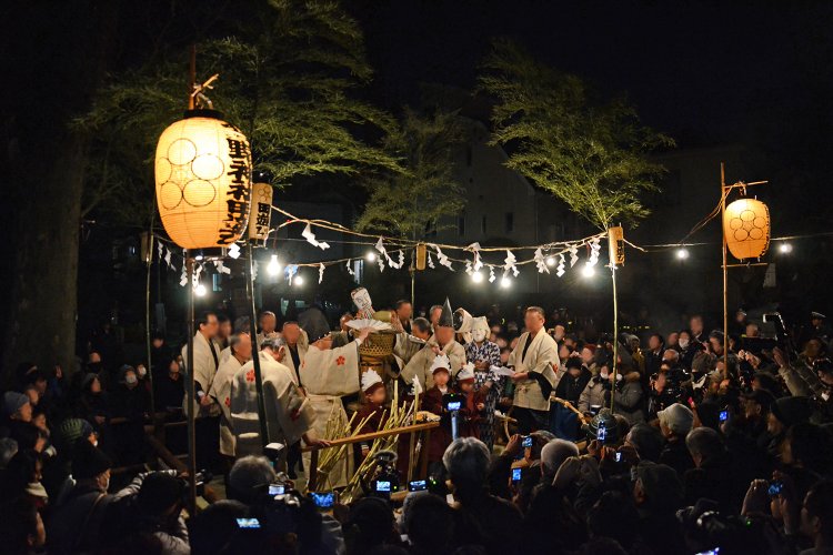 徳丸北野神社の田遊び（画像＝板橋区教育委員会提供）。