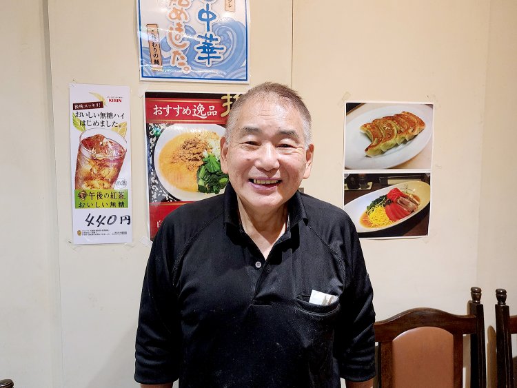 店主の金澤松夫さん。神奈川県中華料理組合理事長、かながわサンマー麺の会の会長も務める。
