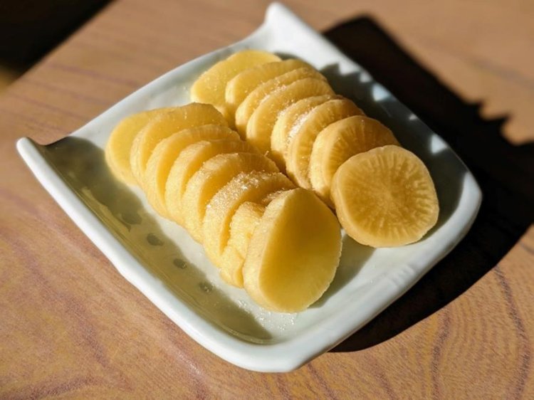 手作り感満載の「ぬか漬け」。