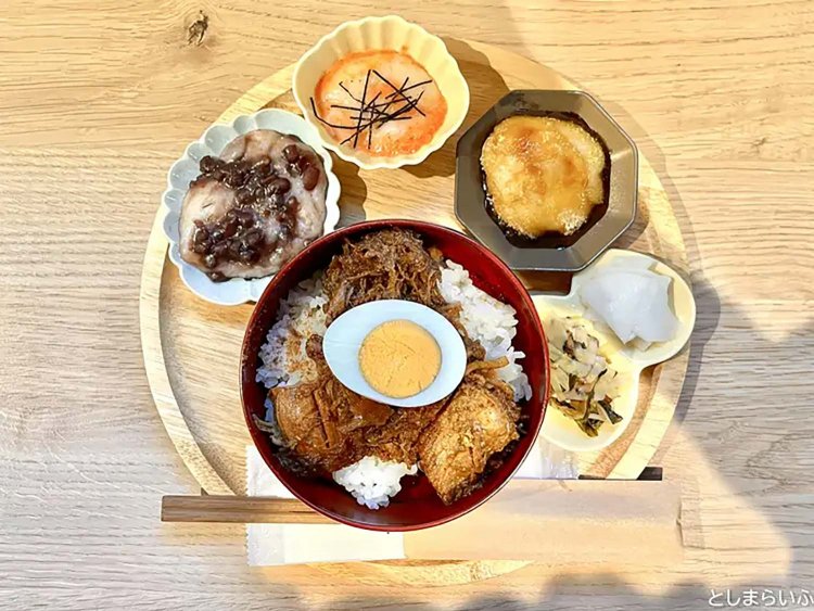 【としまらいふ】お餅とかき氷のある喫茶店「ヒャ/もちり。」