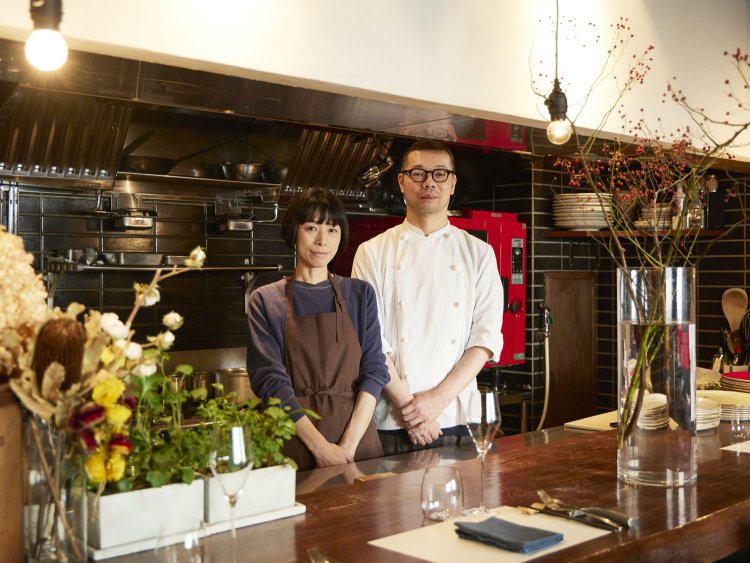 料理は寡黙な豪さんが、チャーミングな澄子さんがワインを担当する。