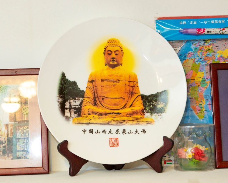 山西省名物の蒙山大仏。