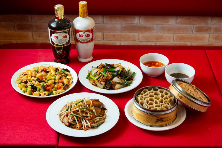 「このハチの巣が麺？」山西省の豊かなコナモノ文化を味わえる新大久保『山西亭』