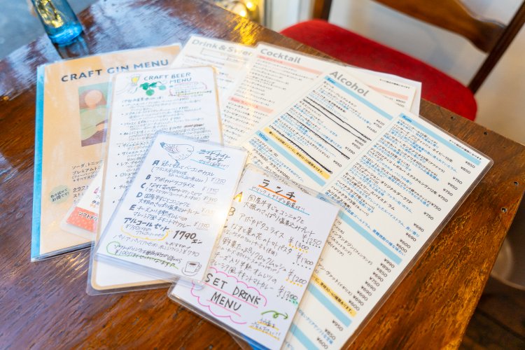 リストを見るだけでも楽しくなるほどメニューが多い。