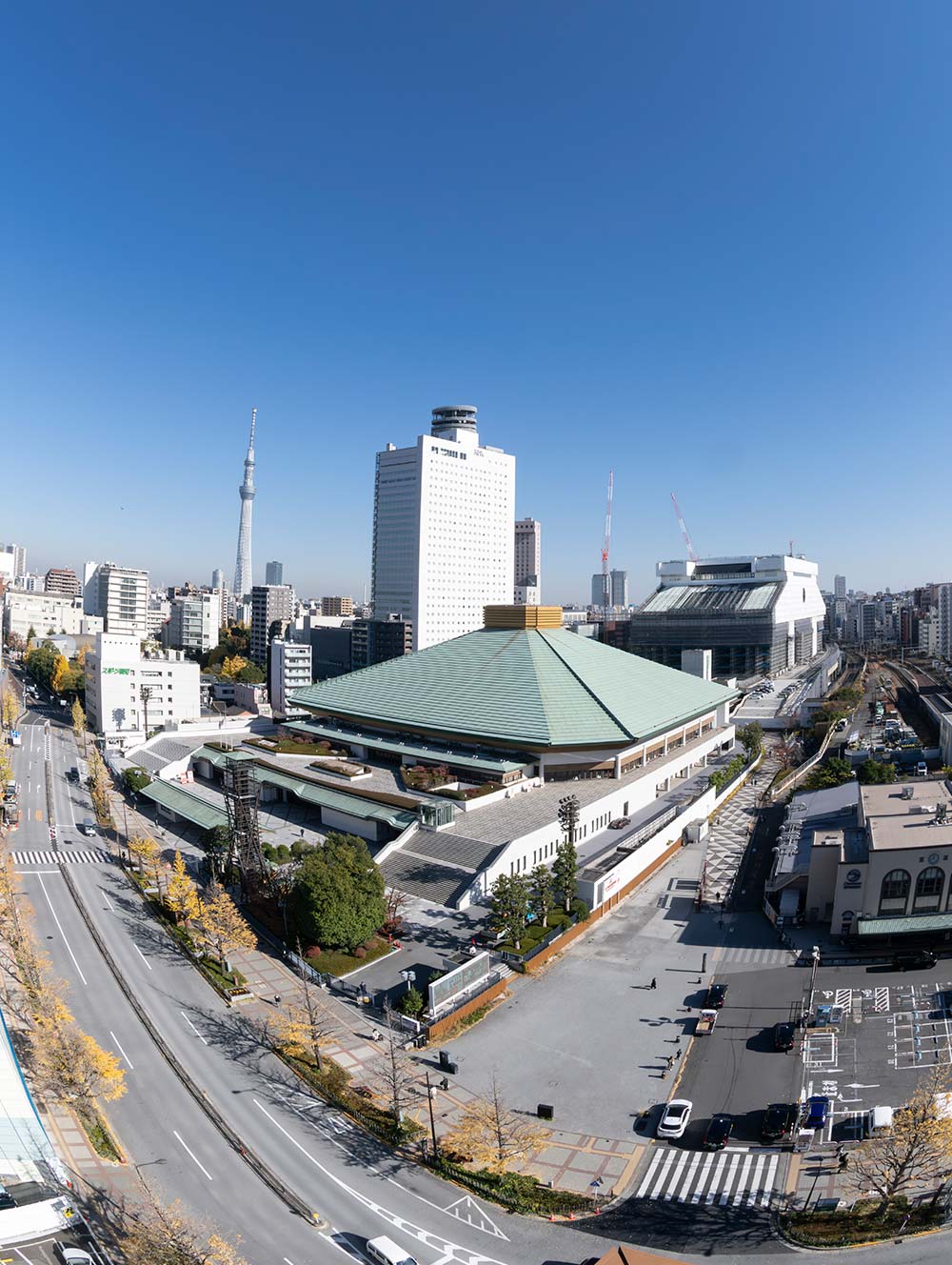 1985年以降、東京場所を開催する『両国国技館』。