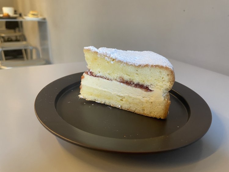 バタークリーム特有のしつこさがなく、とても食べやすい。