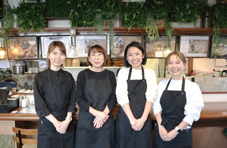 『Mogu-Mogu Cafe』の素敵な皆さん。